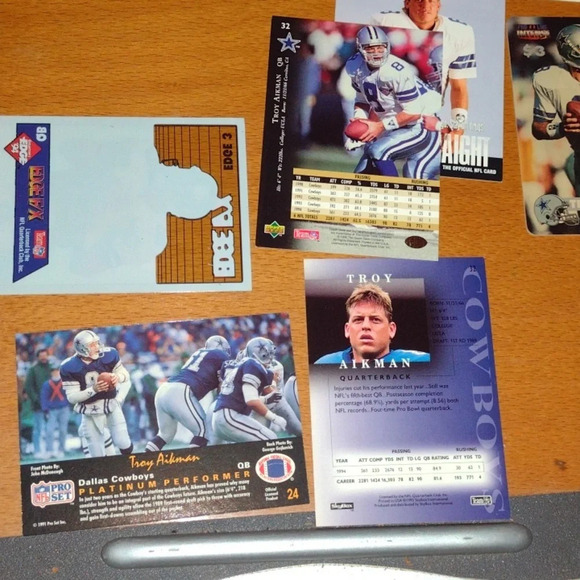 Troy Aikman FB CARD LOT - Picture 2 of 3
